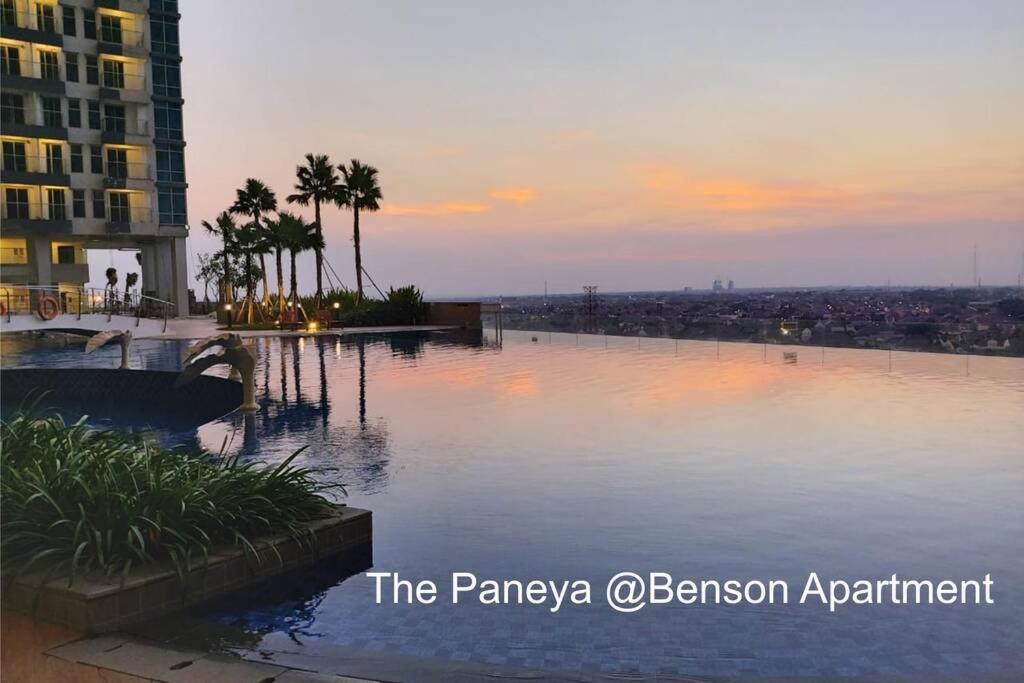 The Paneya @Benson Apartment 泗水 外观 照片